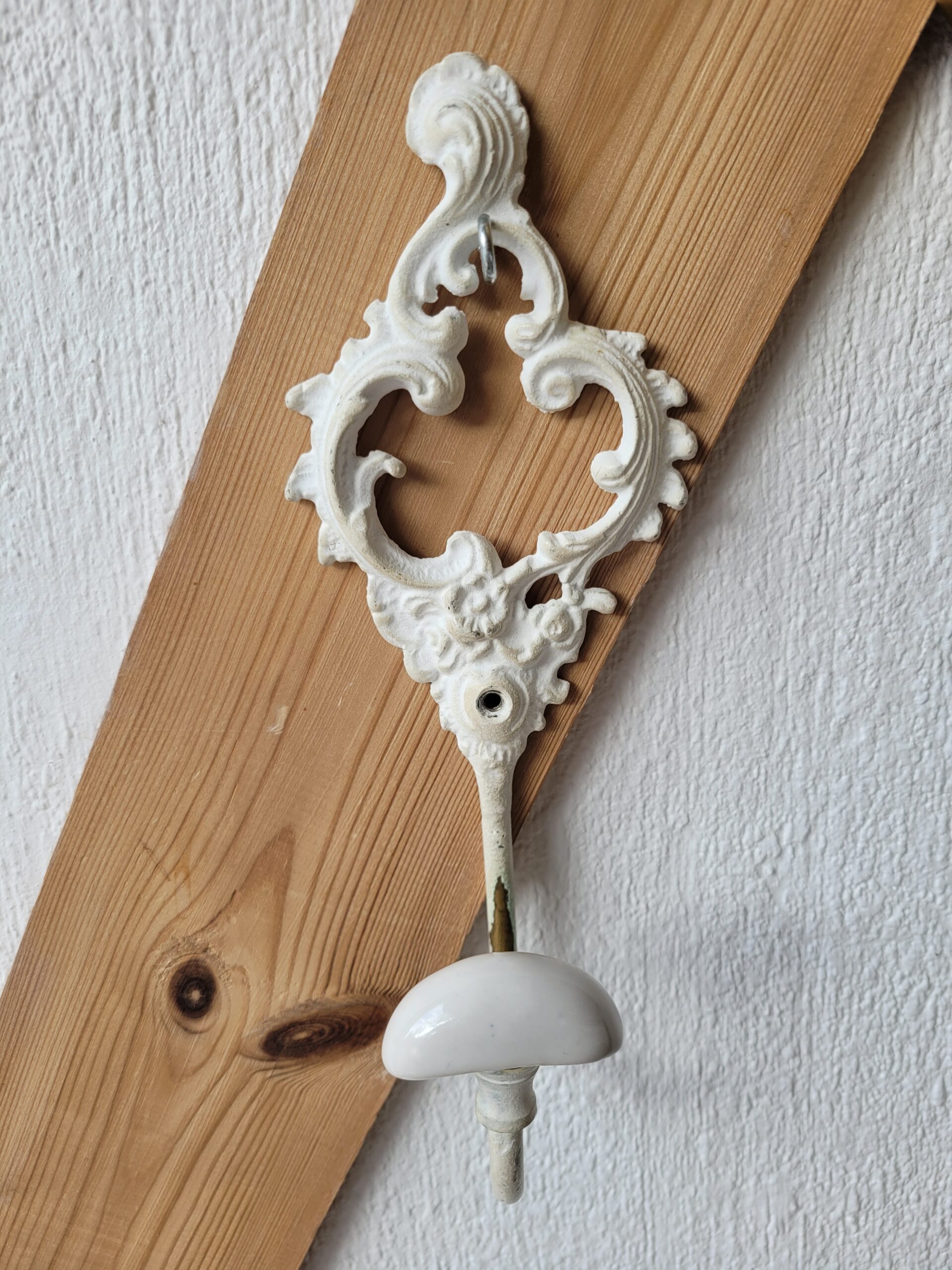 23/4006 Valge nagi metall+portselan - Image 1