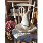 Pesukauss veekannuga