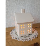 kerramiline maja teeküünlale