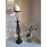 kõrgem metallist küünlajalg