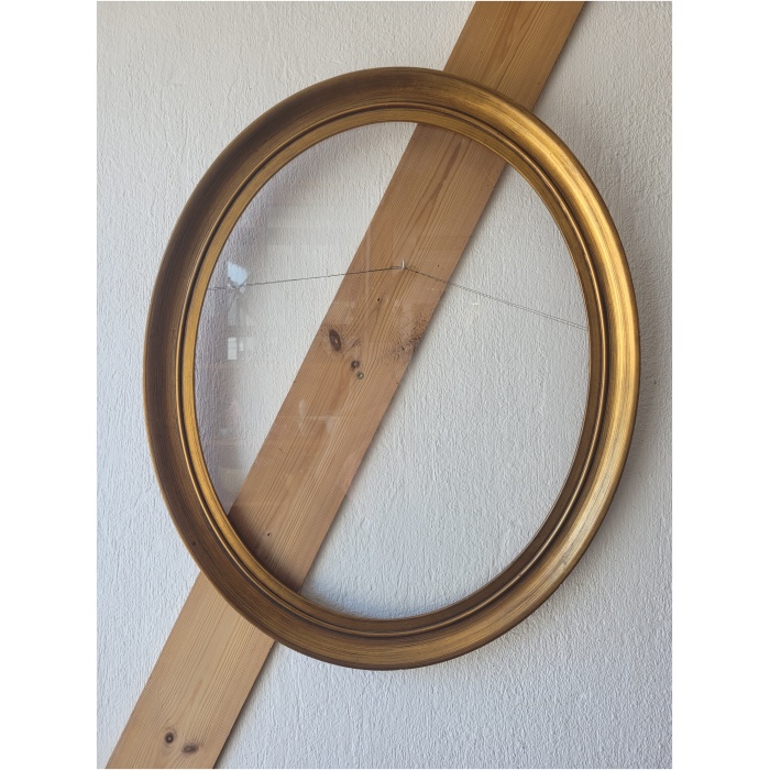 täispuidust ovaalne pildiraam